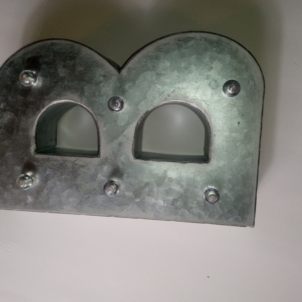 Letter B Marquis Light